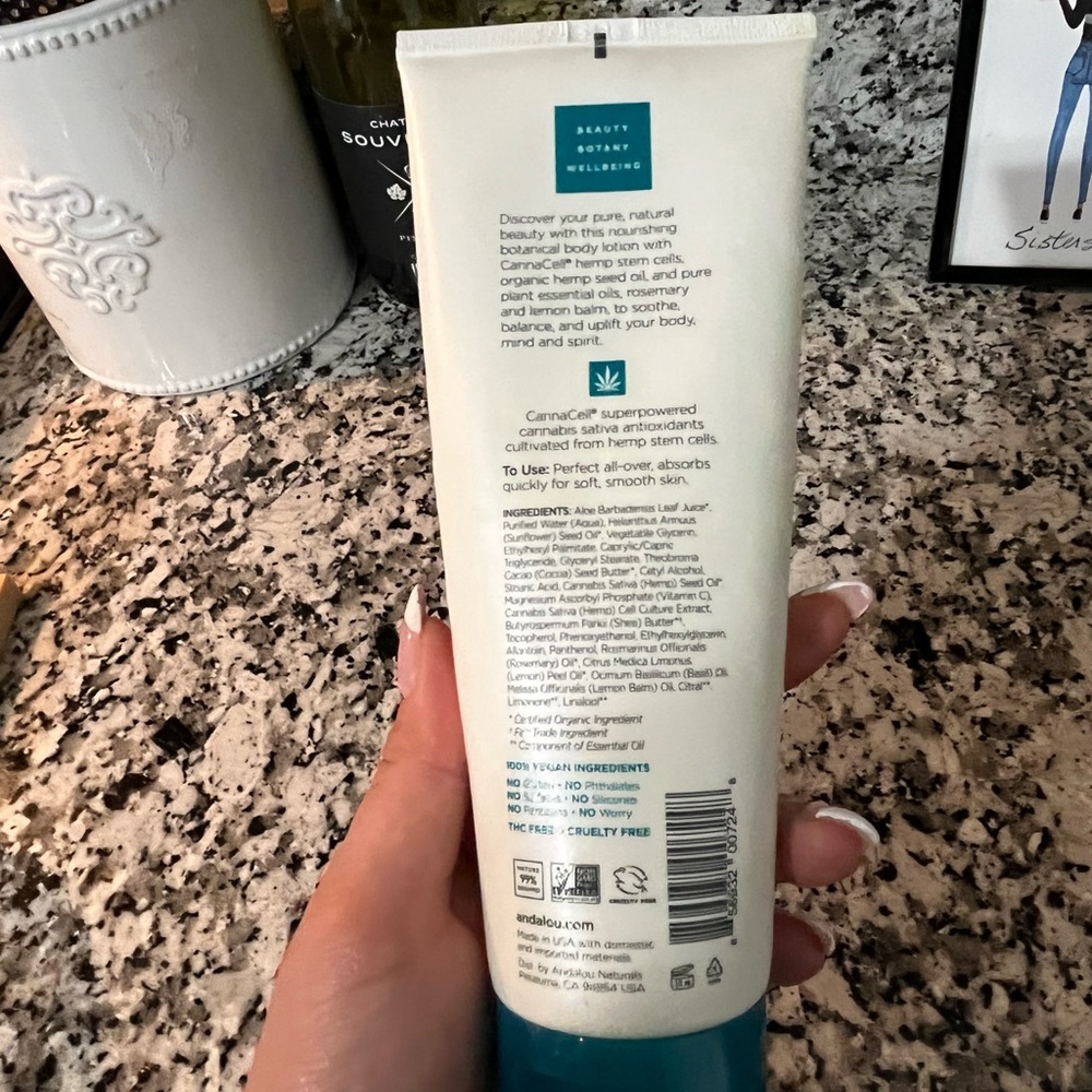 Body lotion - Picture 2 of 2